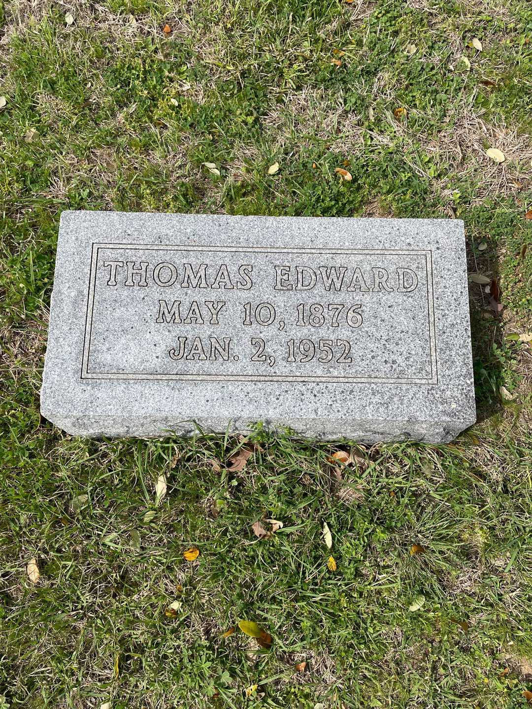 Thomas Edward Watson's grave. Photo 3