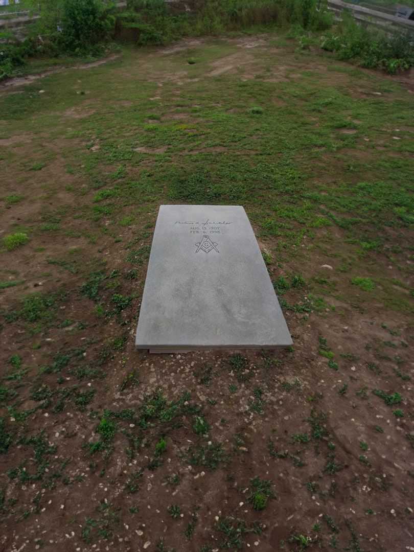 Vastine A. Buescher's grave. Photo 2